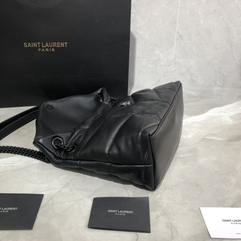 Saint Laurent Loulou Shoulder Bag All Black