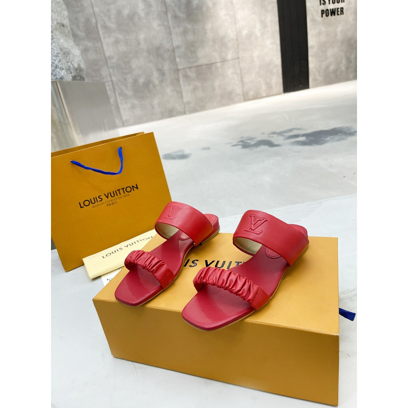 l**is V*t*n flat mules red