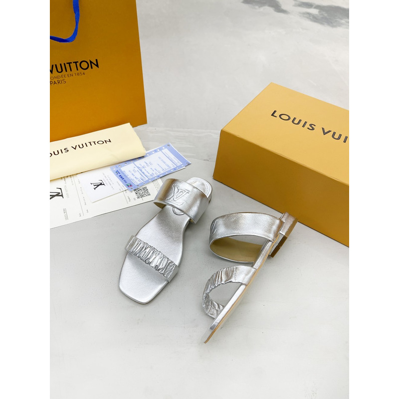 l**is V*t*n square toe flat slippers silver