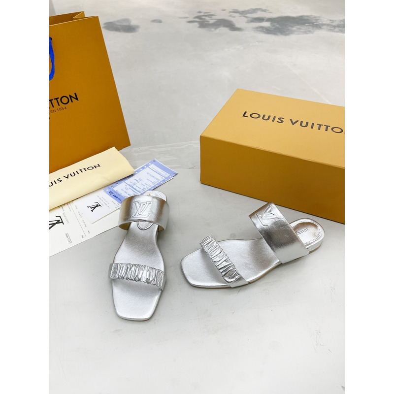 l**is V*t*n square toe flat slippers silver