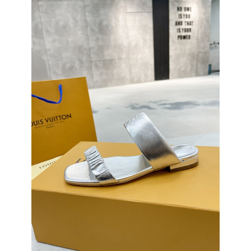 l**is V*t*n square toe flat slippers silver