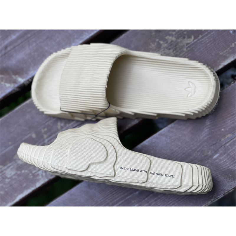 Ad*s adilette 22 slides  white