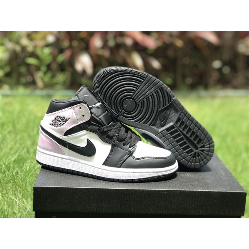 Air Jordan 1 Mid “Zen Master” DM1200-001