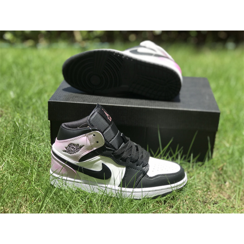 Air Jordan 1 Mid “Zen Master” DM1200-001