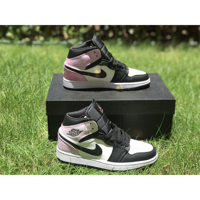 Air Jordan 1 Mid “Zen Master” DM1200-001