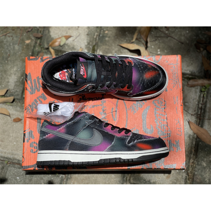 Nike Dunk Low “Graffiti”  DM0108-002