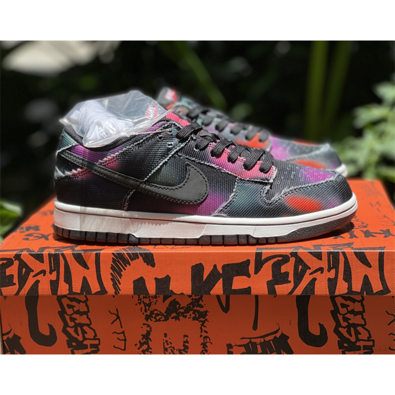 Nike Dunk Low “Graffiti”  DM0108-002