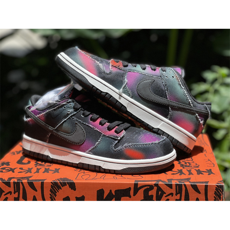 Nike Dunk Low “Graffiti”  DM0108-002