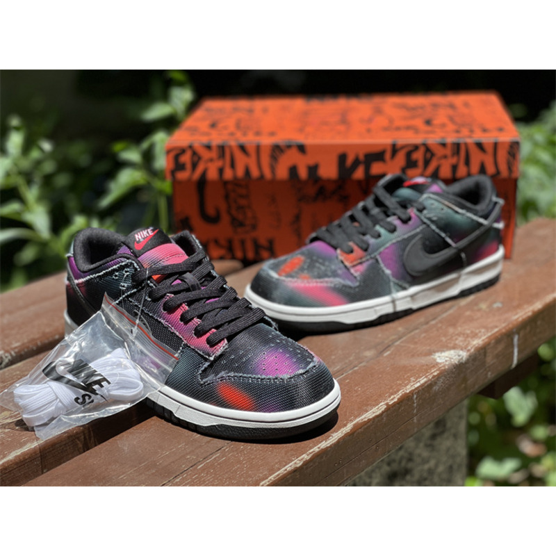 Nike Dunk Low “Graffiti”  DM0108-002