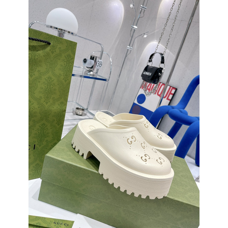 G*u*i gg flat rubber slippers white