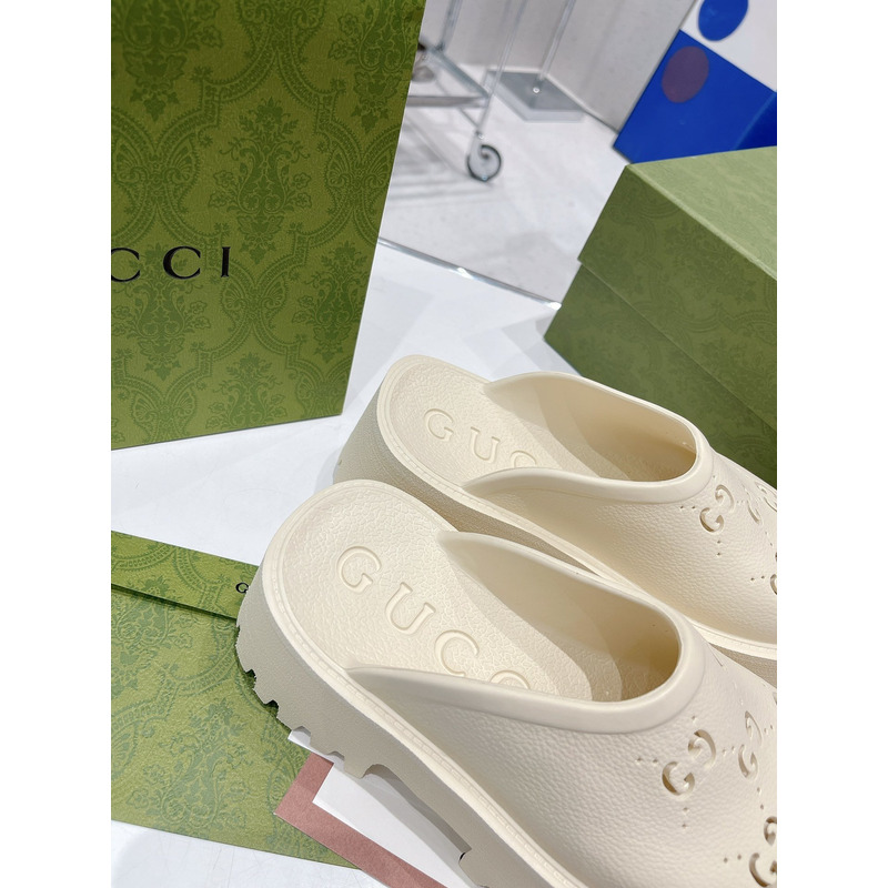 G*u*i gg flat rubber slippers white