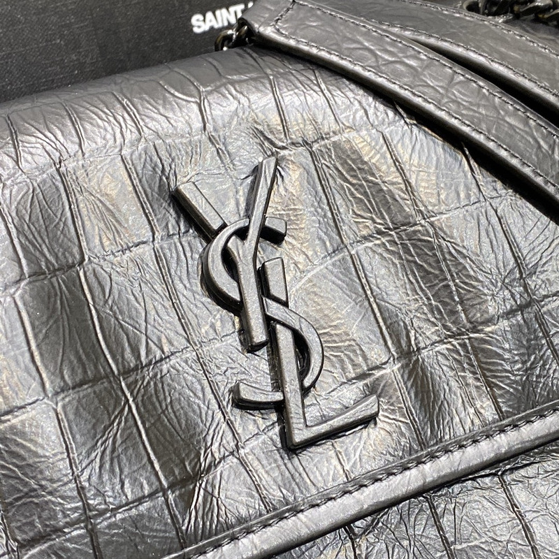 Saint Laurent Niki Embossed Shoulder Bag 21×16×7.5cm Black