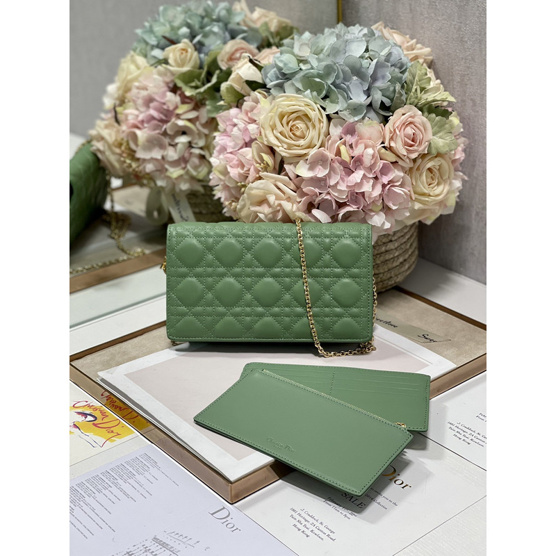 D*or lambskin chain clutch 21.5 x 11.5 x 3cm olive green