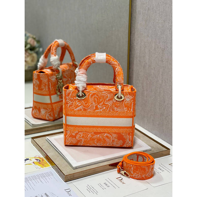 D*or medium lady d-lite print embroidered bag 24  x 20  x 11 cm orange