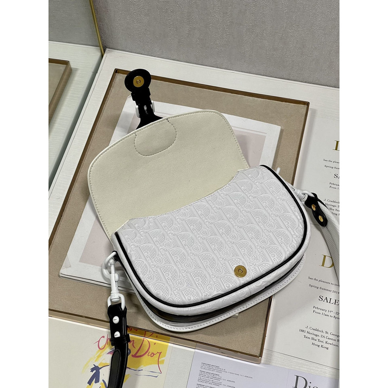 D*or midium bobby bag  23×18×7cm white