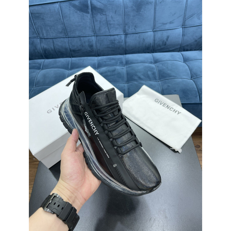 Givenchy Spectre Low Structured Runner Sneakers Black