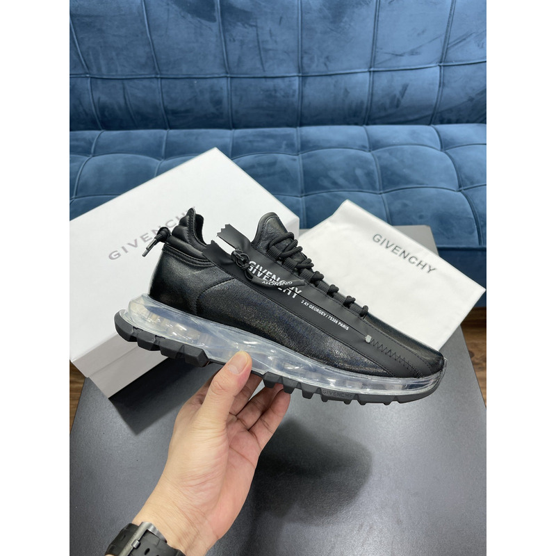 Givenchy Spectre Low Structured Runner Sneakers Black