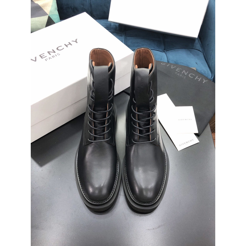 Givenchy Round Toe Lace-up Boots Black