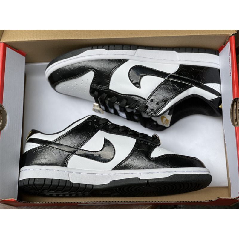 Nike Dunk Low World Champs Black White