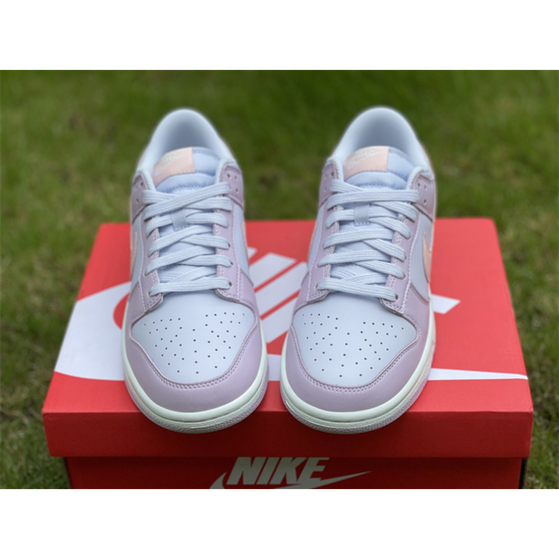 Nike Dunk Low Sneakers Pink