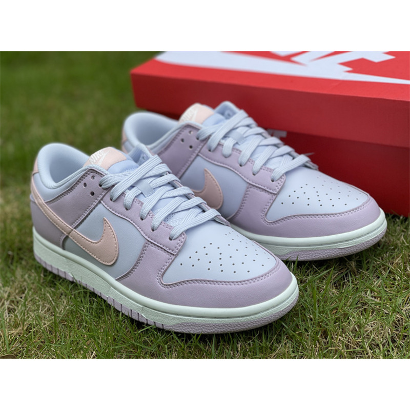 Nike Dunk Low Sneakers Pink