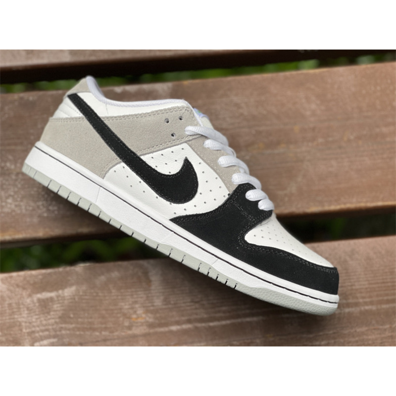 Nike Dunk Low Light Smoke Grey