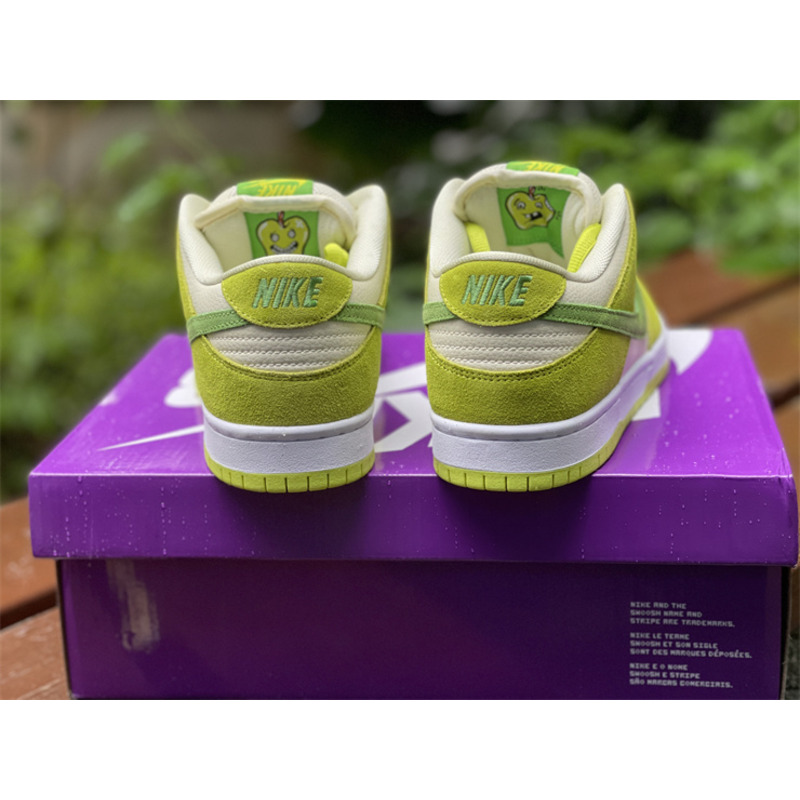 Nike SB Dunk Low Sour Apple