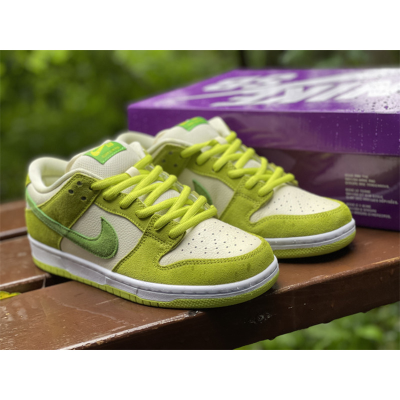 Nike SB Dunk Low Sour Apple