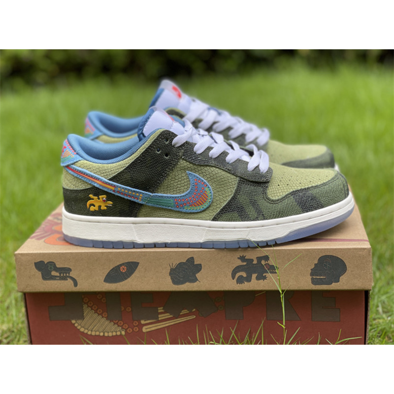 Nike Dunk Low Siempre Familia