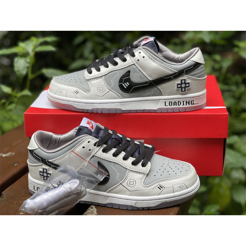 Nike Dunk Low Sneakers Grey