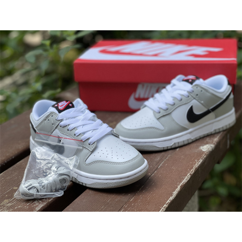 Nike SB Dunk Low Photon Dust