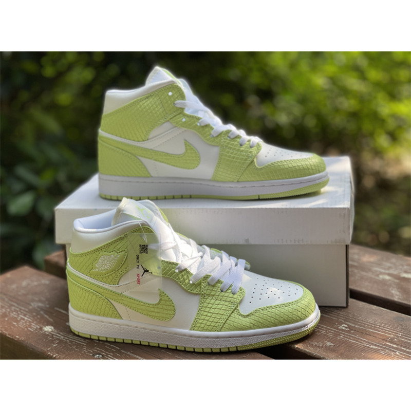 Jordan 1 Mid Green Python W