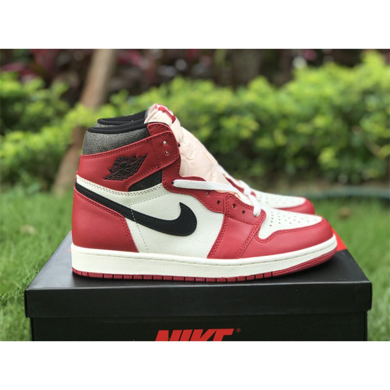 Jordan 1 Mid Reverse Chicago White Red Toe