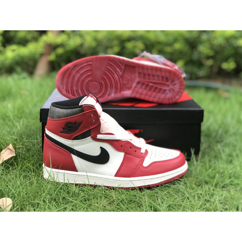 Jordan 1 Mid Reverse Chicago White Red Toe