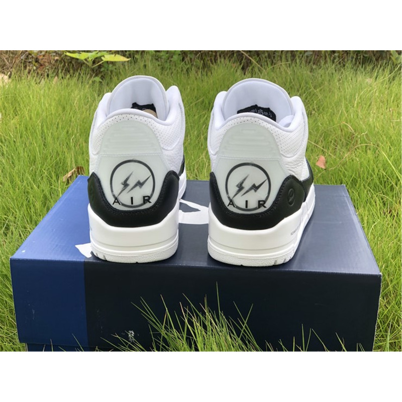 Jordan 3 Retro Fragment