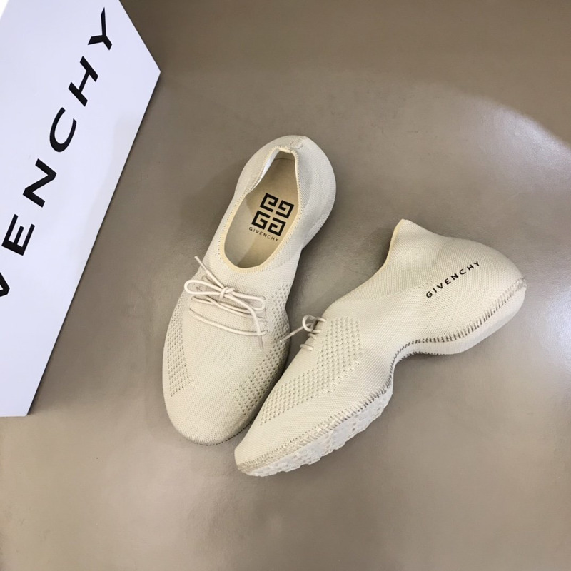 Givenchy TK360 Sneakers Beige