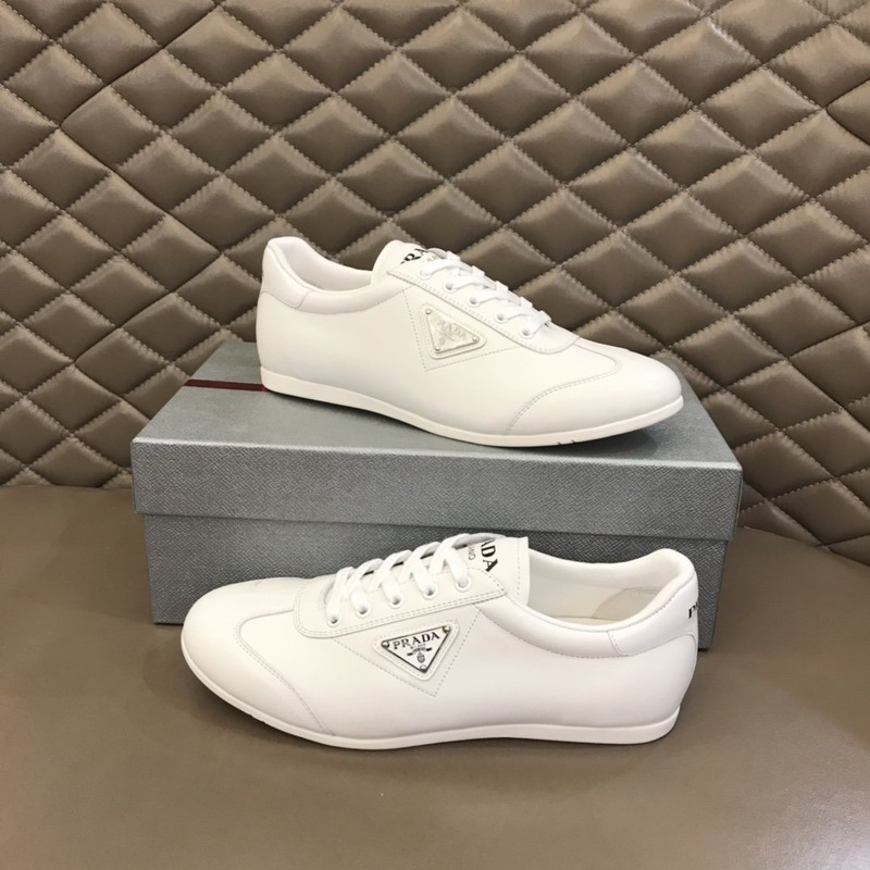 Pra*a logo lace-up leather shoes white