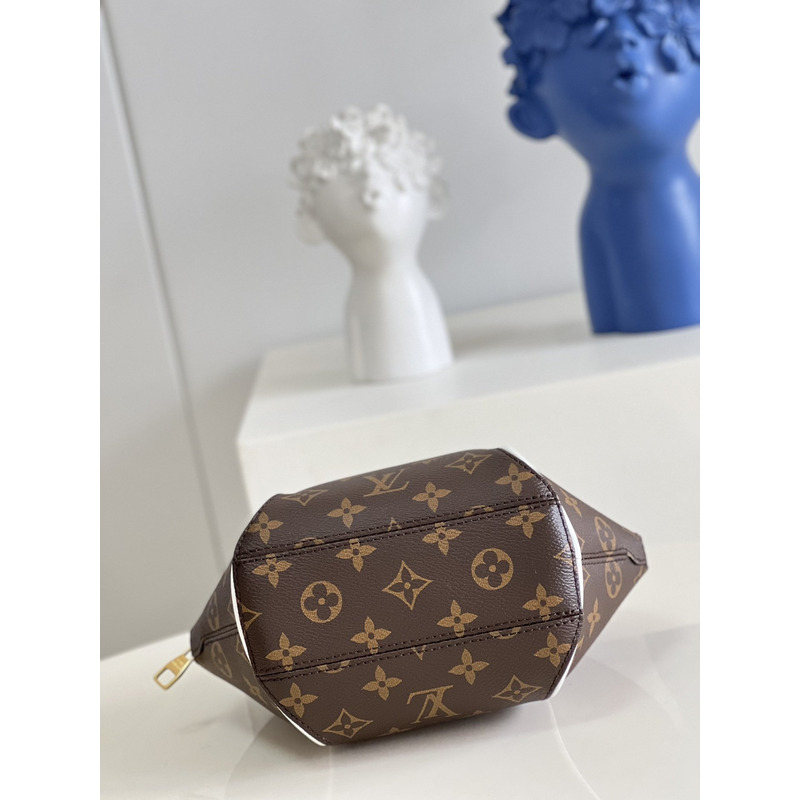 LV Monogram Ellipse BB Handbag 22.5 x 19.5 x 10 cm