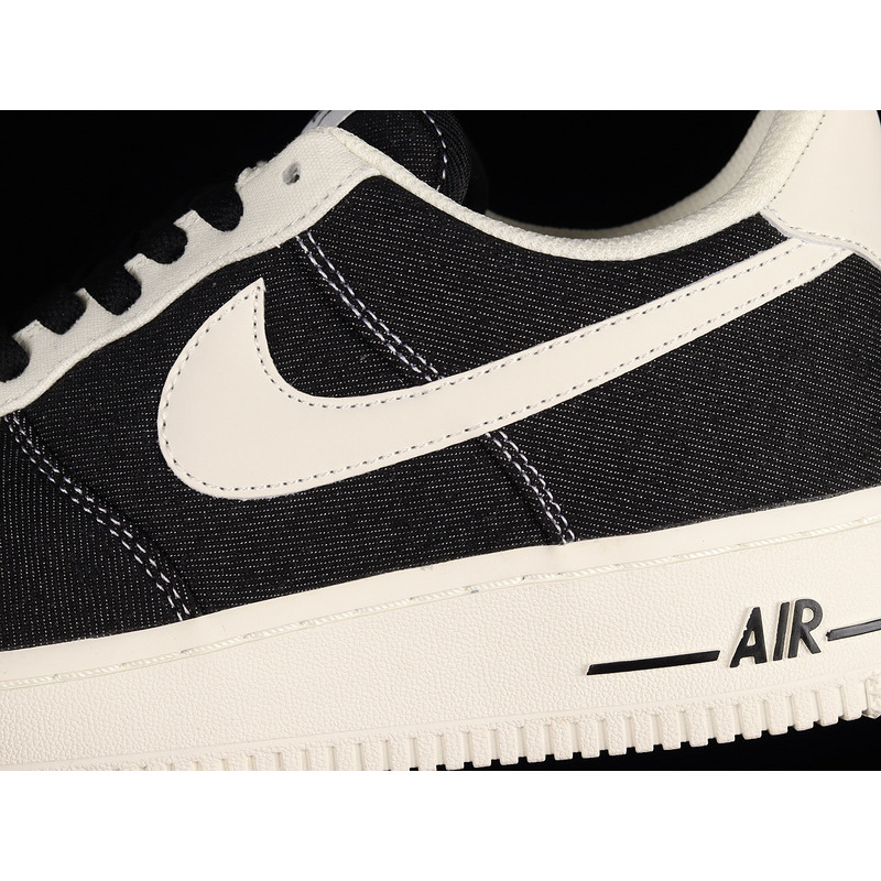 Nike Air  Force 1 Canvas Sneakers Black