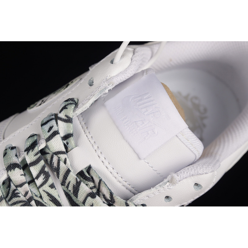 Nike Air Force 1 07 Low Ess White Grey Tiger CZ0270-111