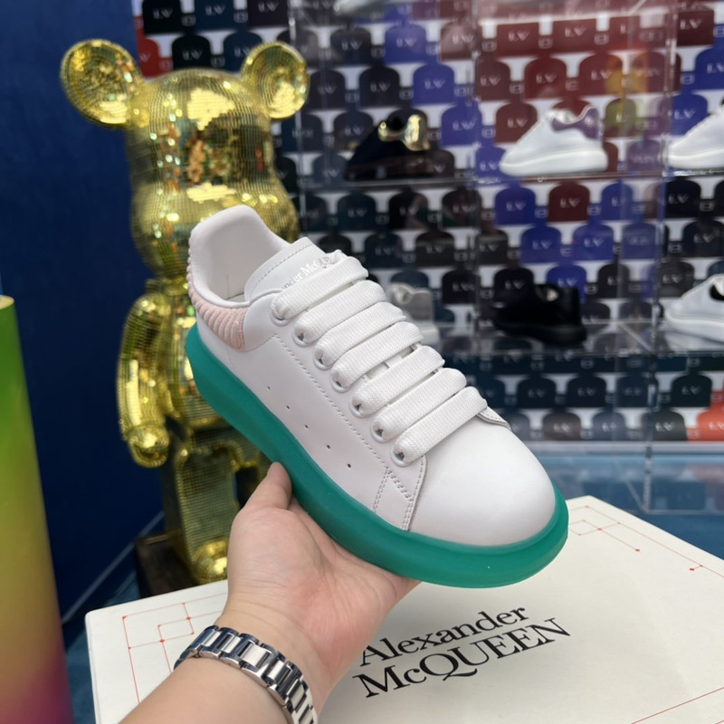 Alexander Mcqueen Colorblock Low-Top Sneakers Green Pink