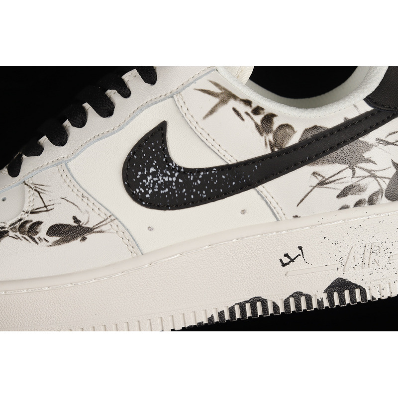 Nike Hand-Painted Ink Painting Sneakers