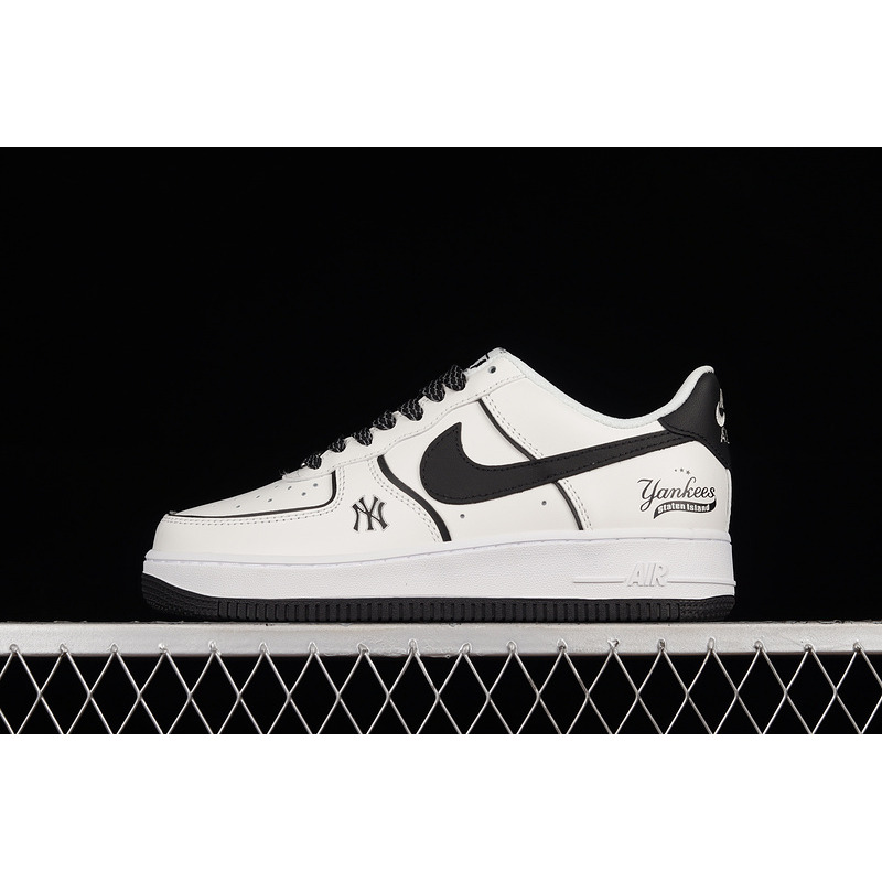 Nike  Air Force 1 07 Low x Yankees White Black