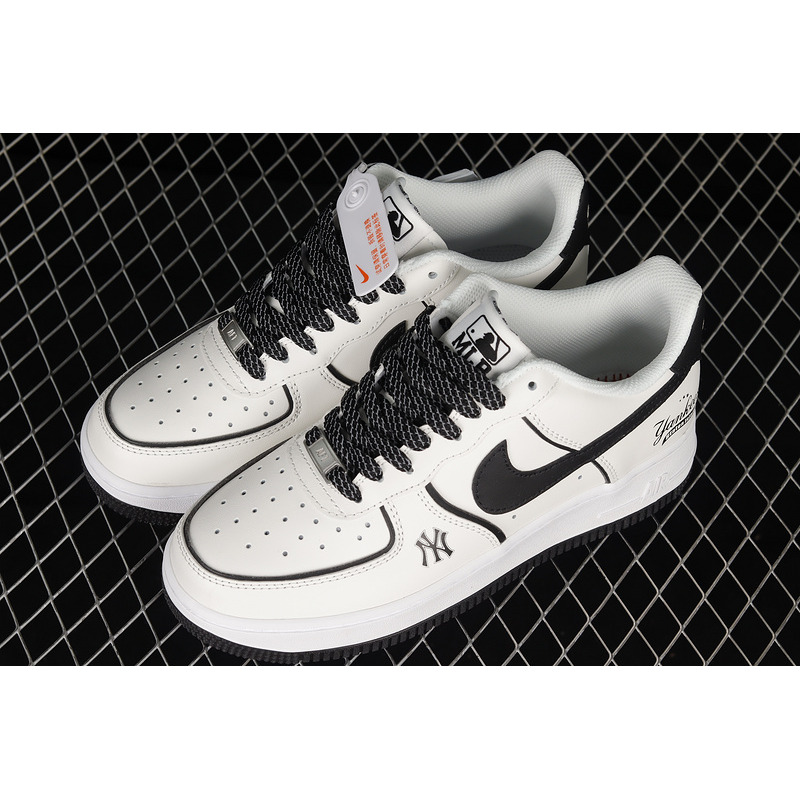 Nike  Air Force 1 07 Low x Yankees White Black