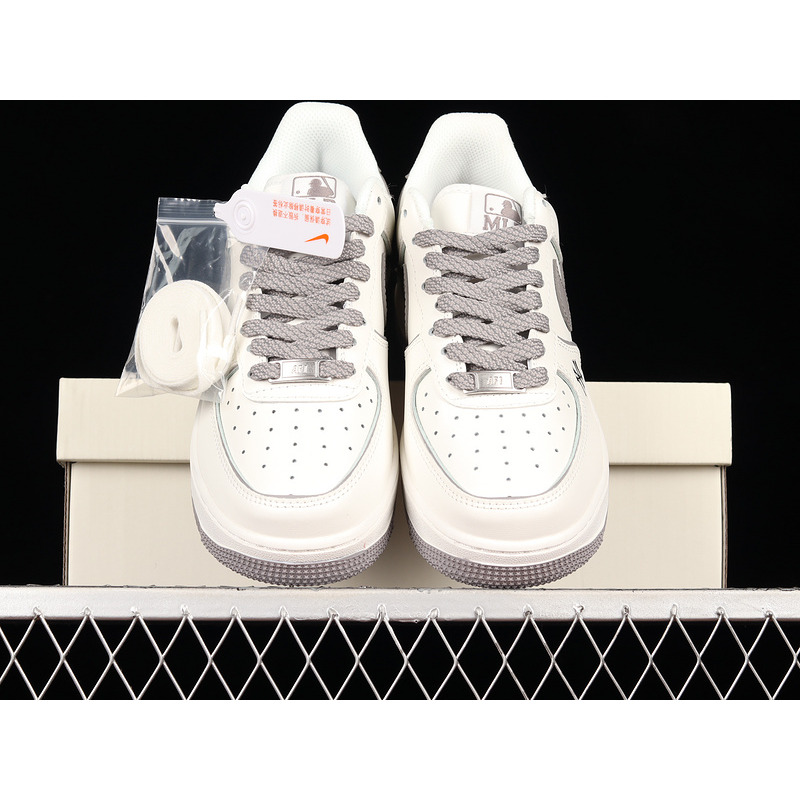 Nike  Air Force 1 07 Low x Yankees White Wolf Grey BS8806-544