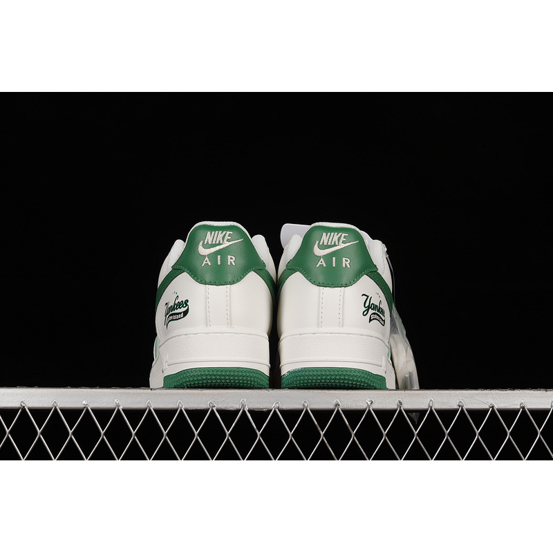 Nike  Air Force 1 07 Low x Yankees  White Green BS8806-533