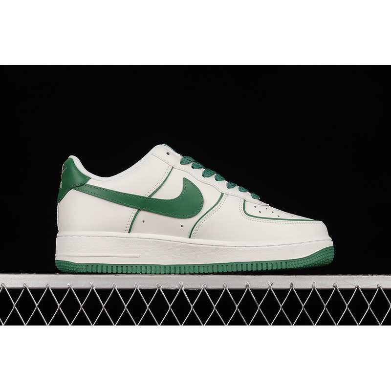 Nike  Air Force 1 07 Low x Yankees  White Green BS8806-533