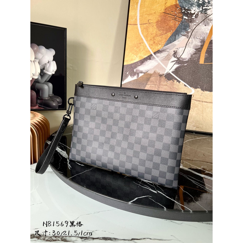 LV Pochette To-Go M81569