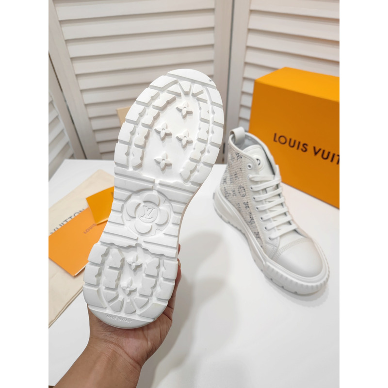 LV Squad Monogram High-Top Sneaker White 1A9RZQ