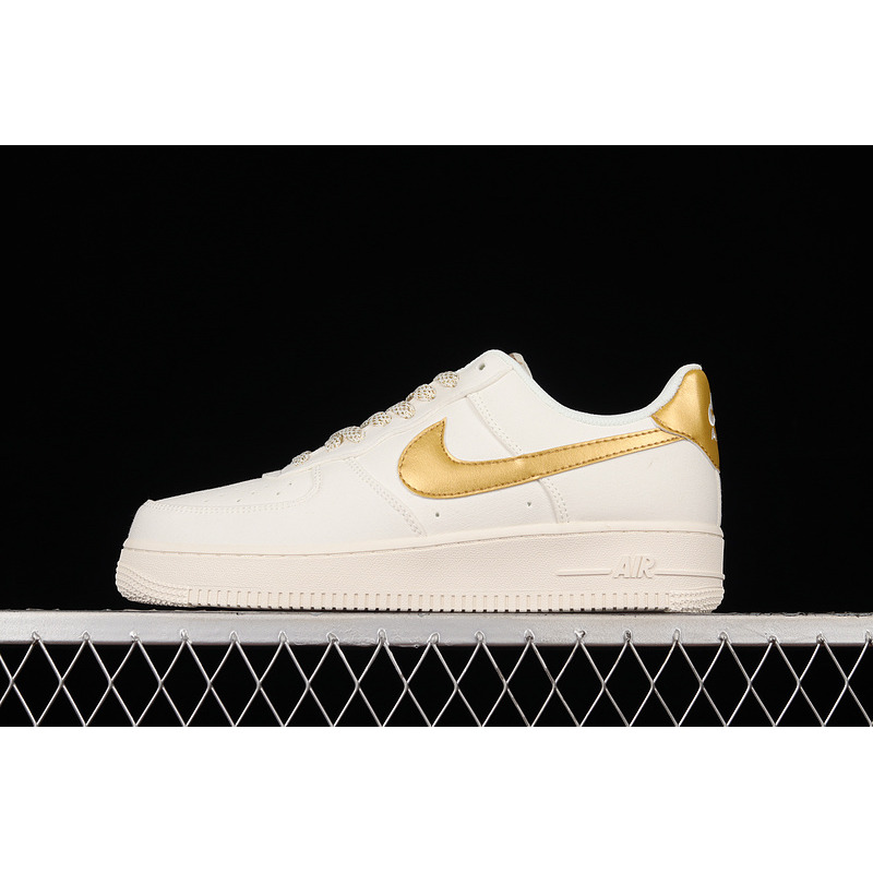 Nike Air Force 1 Gold White